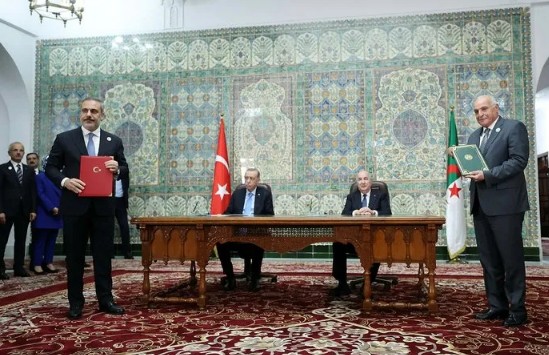 Başkan Erdoğan'dan Cezayir Cumhurbaşkanı Abdülmecid Tebbun ile ortak basın toplantısı!